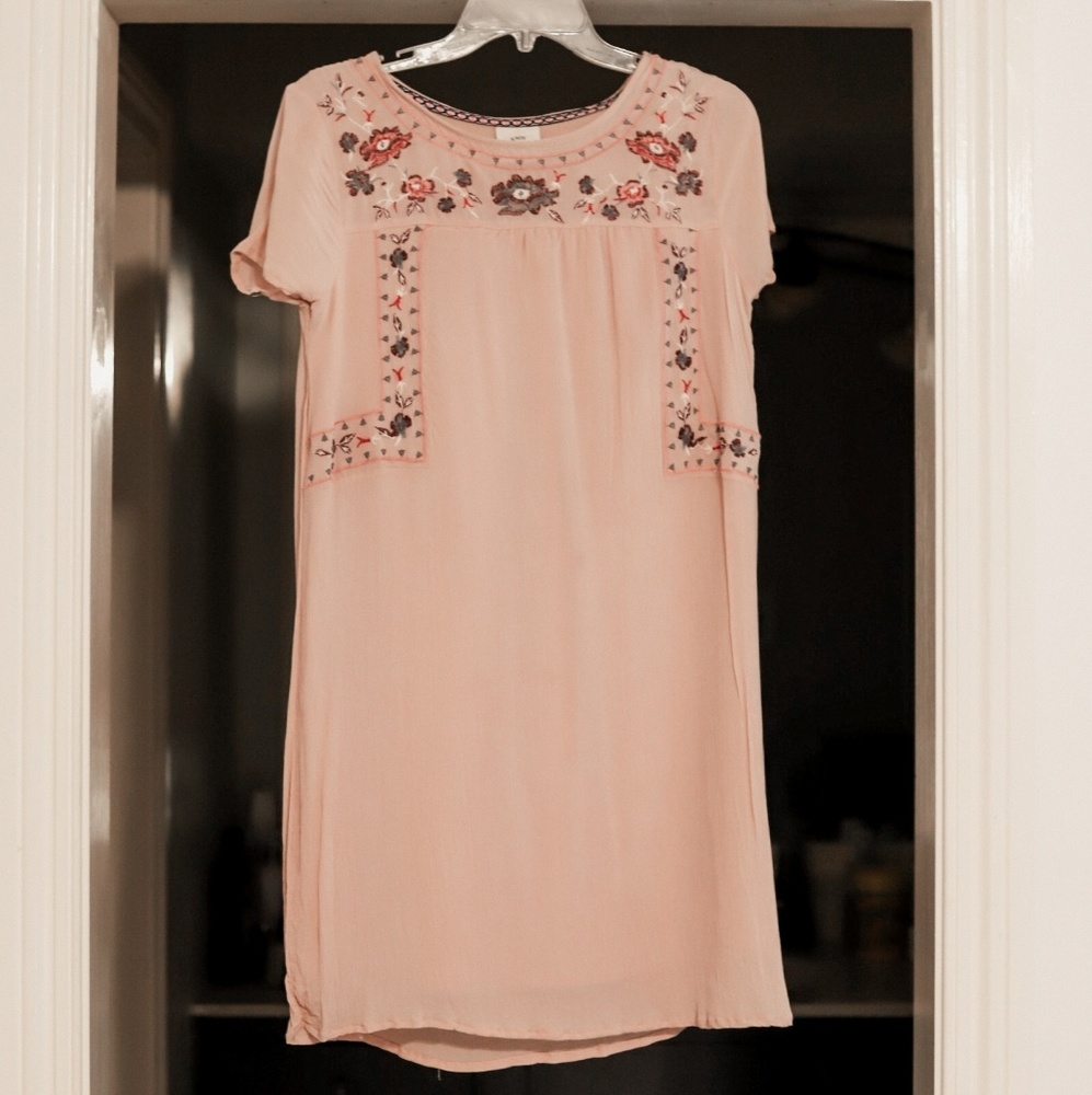 Target/Knox Rose pink embroidered flower dress